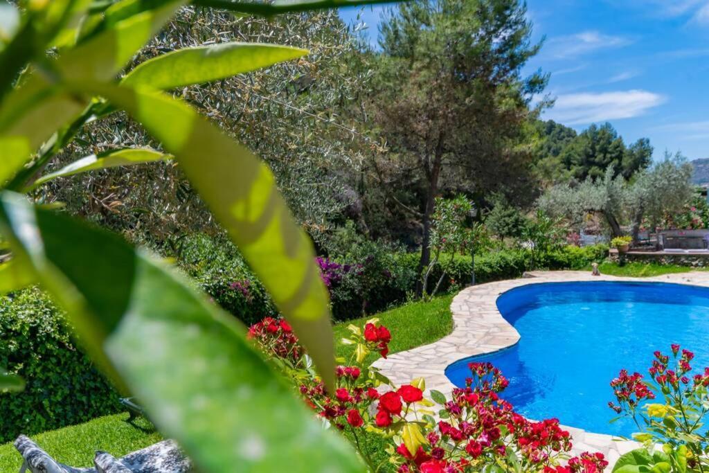 Casa Rosa, con encanto y piscinas privadas Frigiliana Exterior foto
