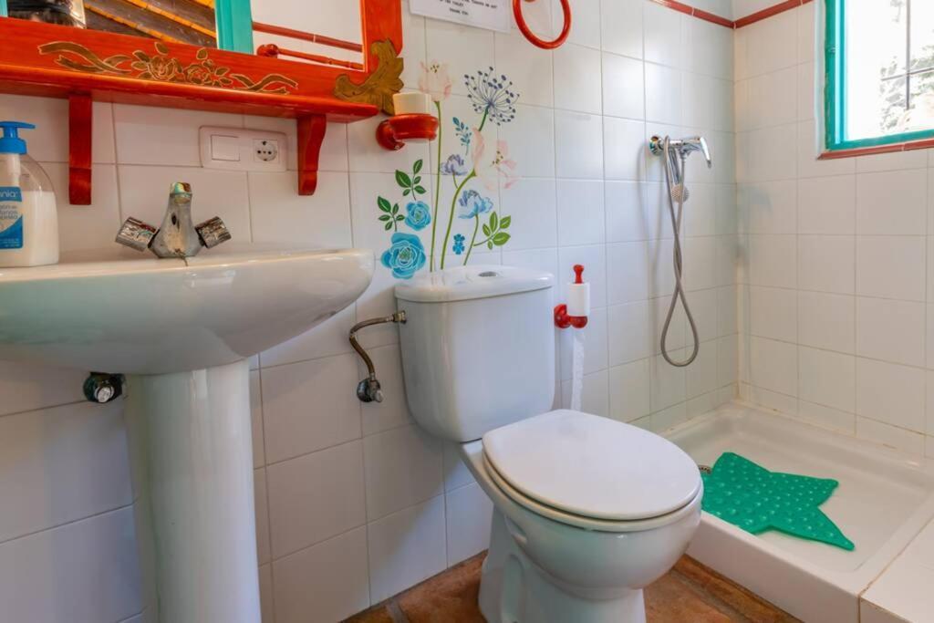 Casa Rosa, con encanto y piscinas privadas Frigiliana Exterior foto